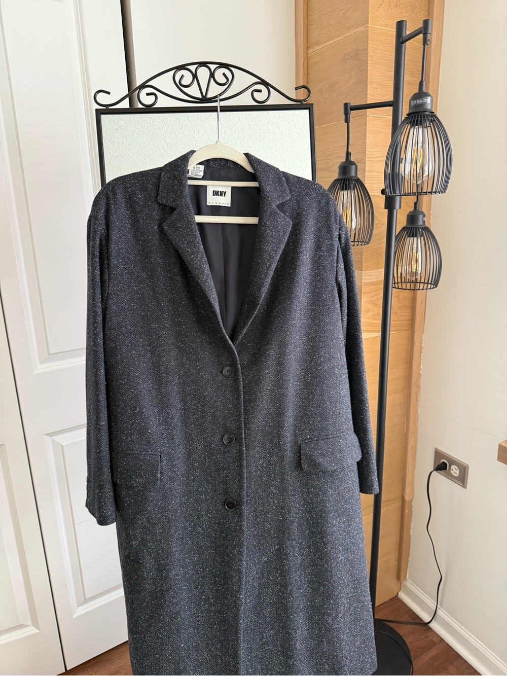 Classic DKNY long coat Size S